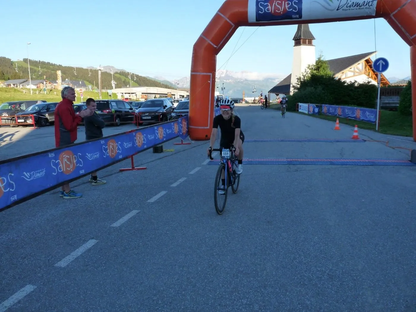 Meta Tour du Mont Blanc Cyclo 2016 w Les Saisies